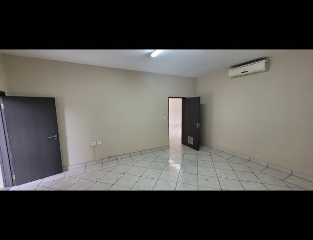 101M² OFFICE TO LET IN NELSPRUIT CENTRAL
